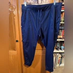 Women’s maevn Scrub Pants
